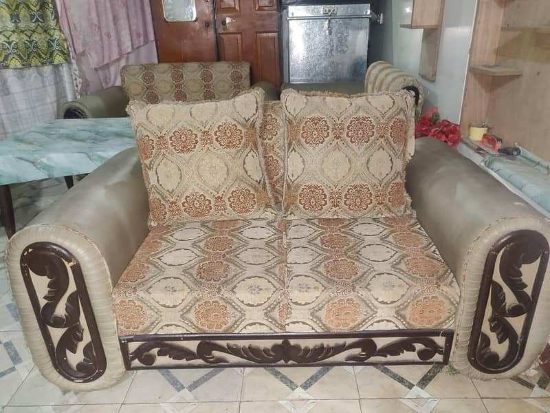 Luxury sofa set 0