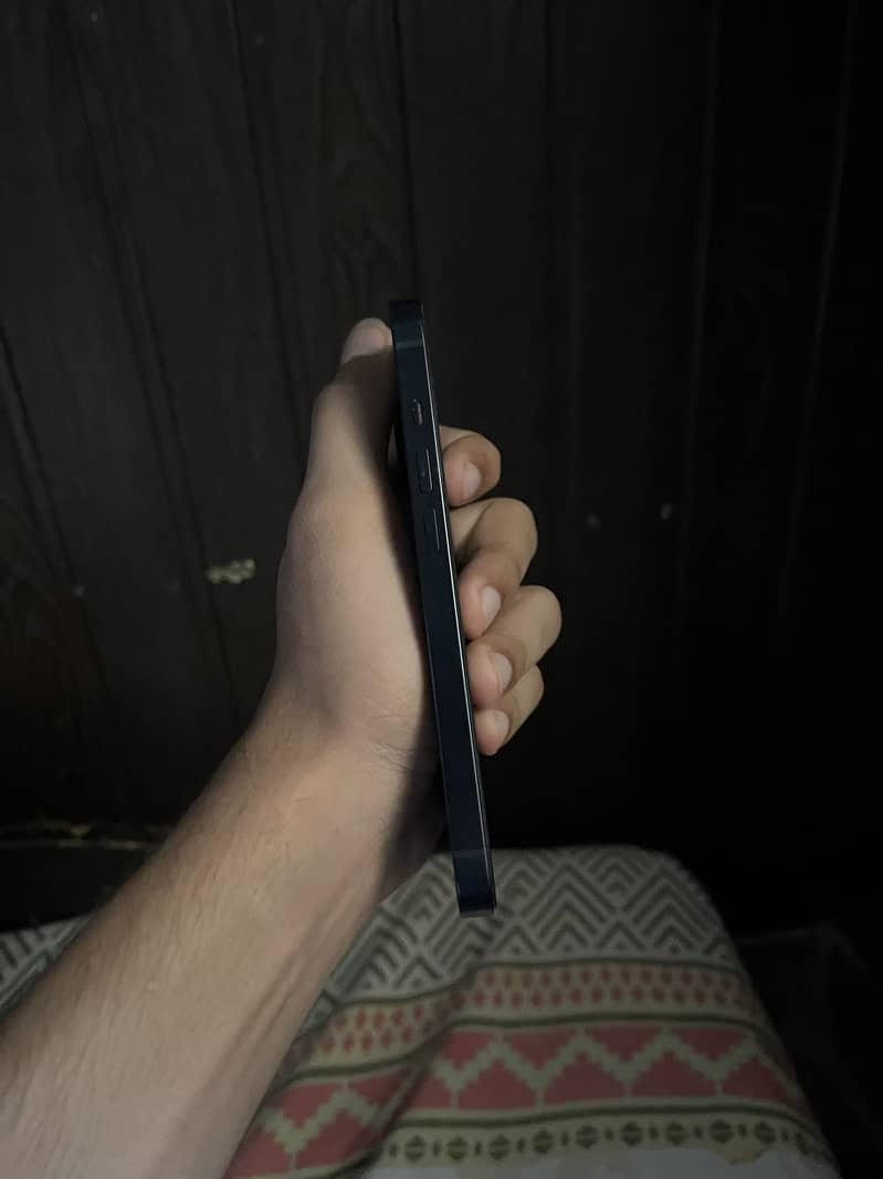 Apple iPhone 14 1