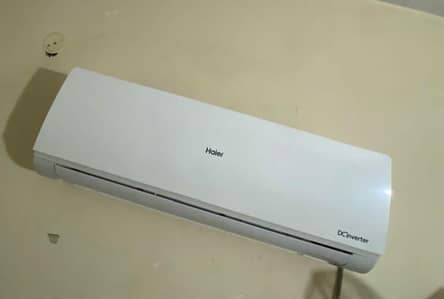 HAIER 1.5 TON AC DC INVERTER