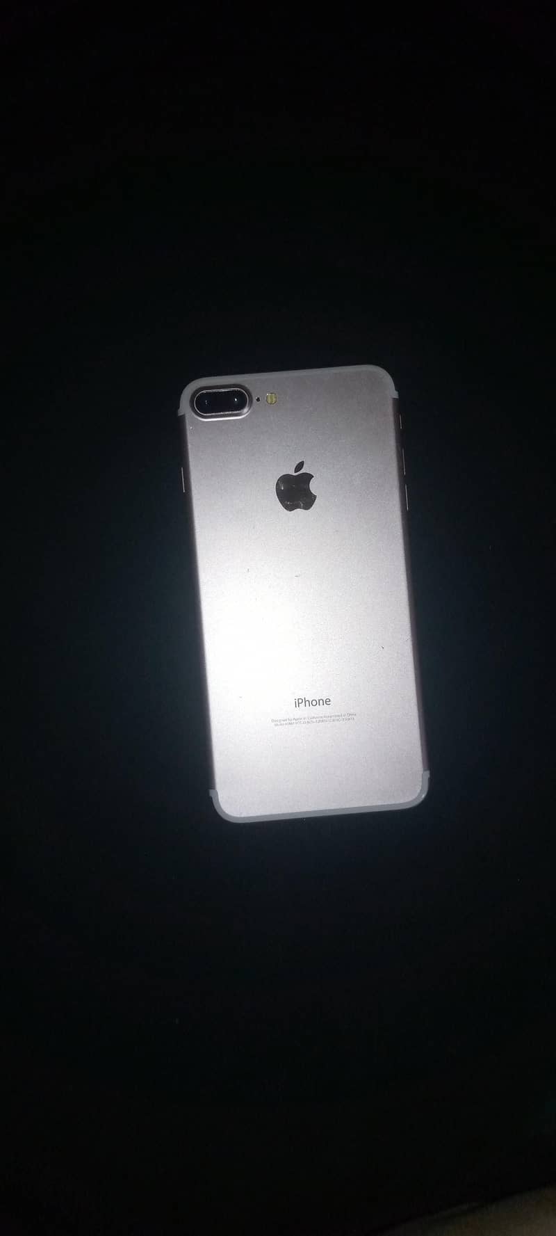 Apple iPhone 7 Plus 0