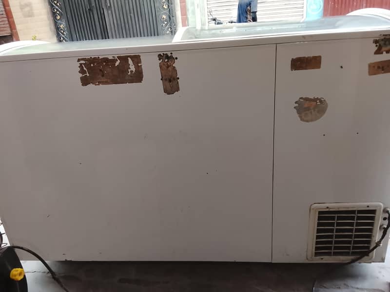 D freezer 2