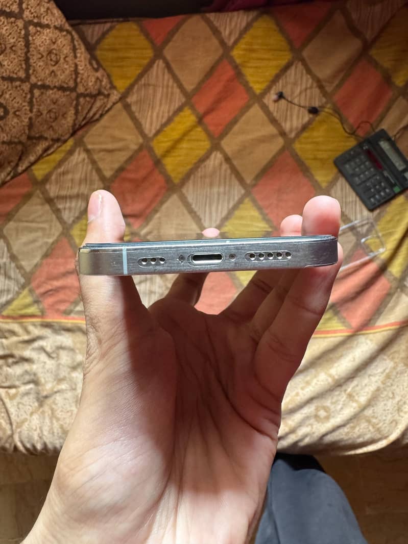 Apple iPhone 12 Pro 6