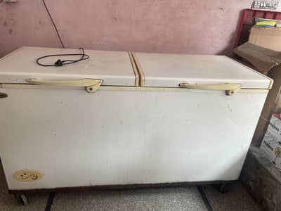 Waves deep freezer for sale all ok hai used hai
