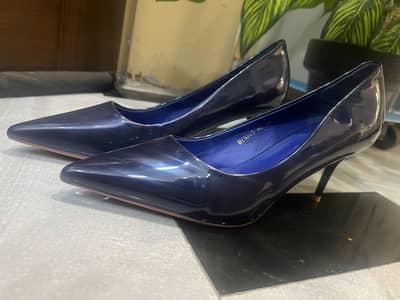 Brand new heels