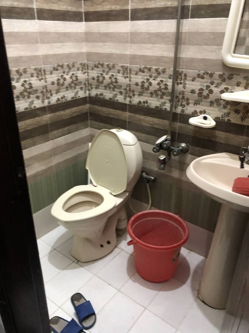 Upper portion for rent 4