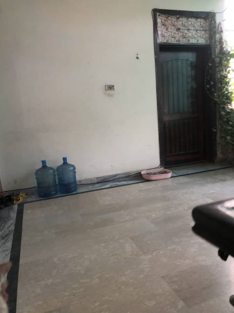 Upper portion for rent 18