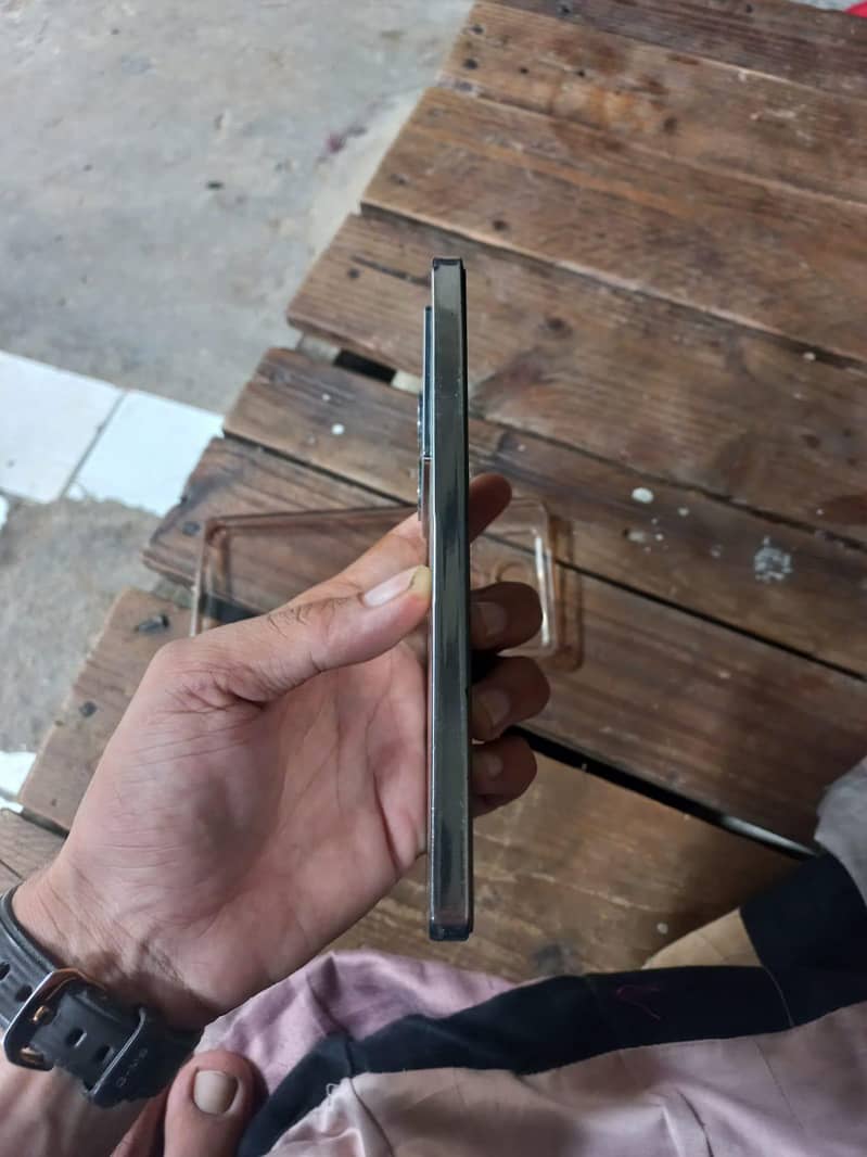 Infinix Note 40 4