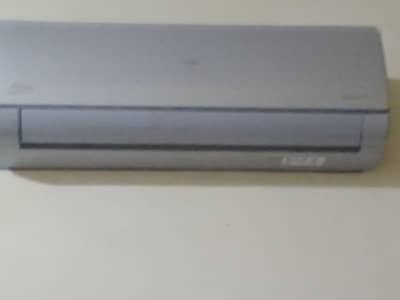 DC inverter AC good condition and cooling best contact number 03139370