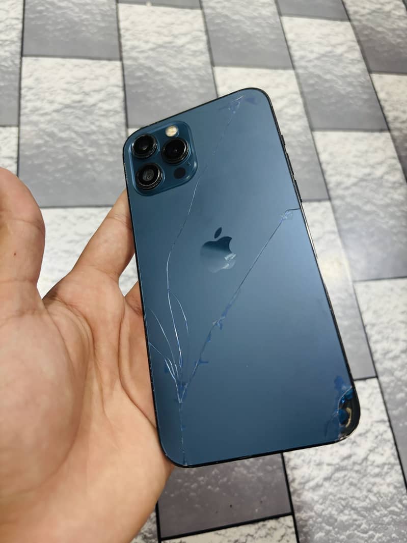 Iphone 12 pro max 6