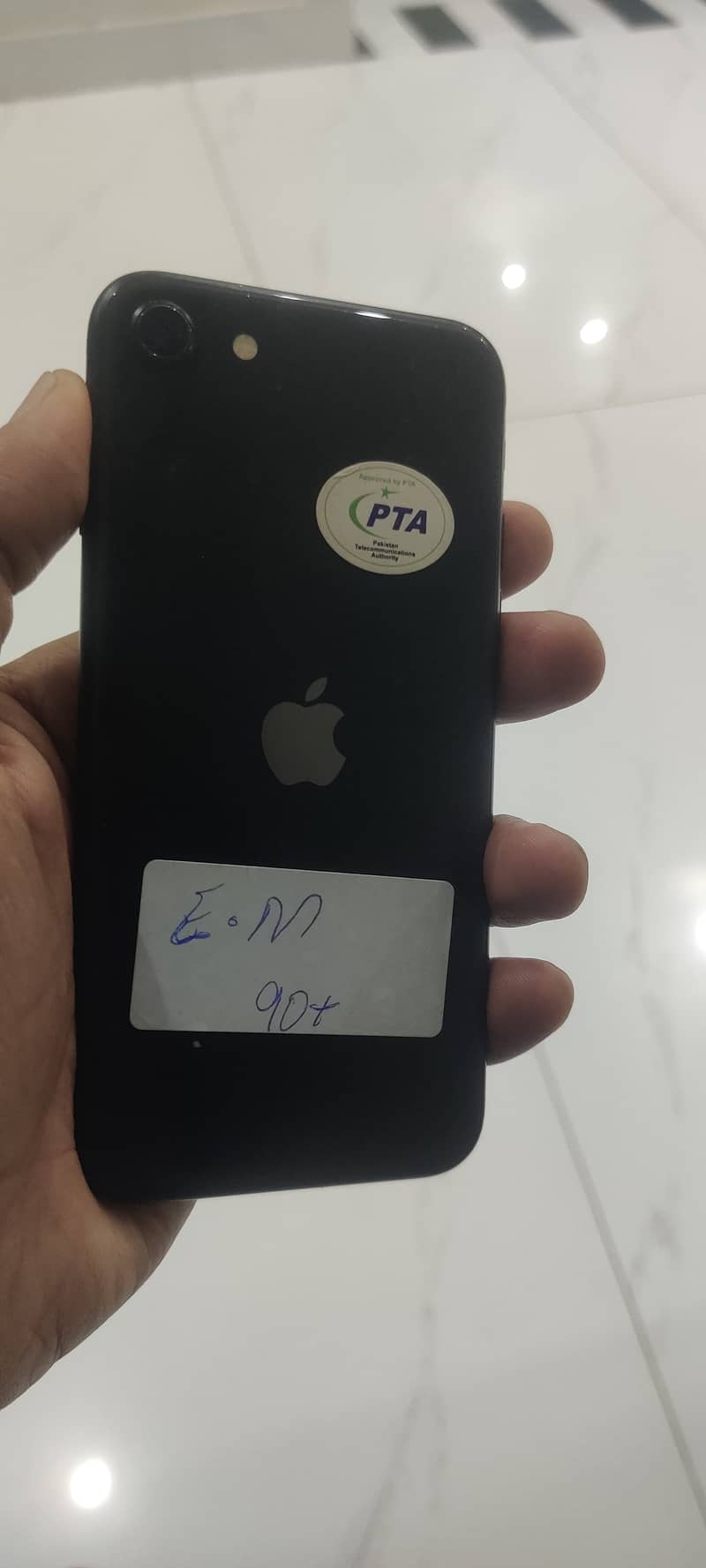 Apple iPhone SE 6