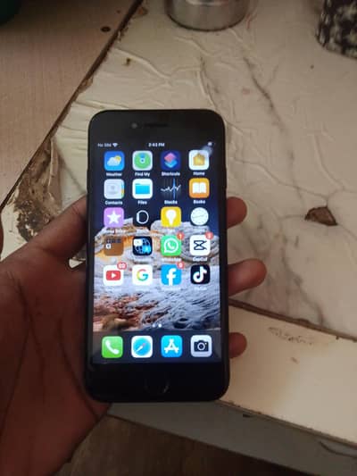 Apple iPhone 7