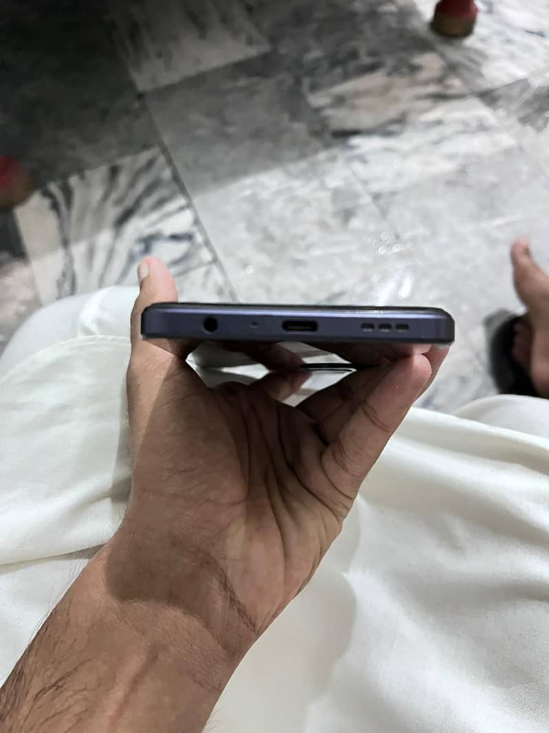 OPPO A60 6