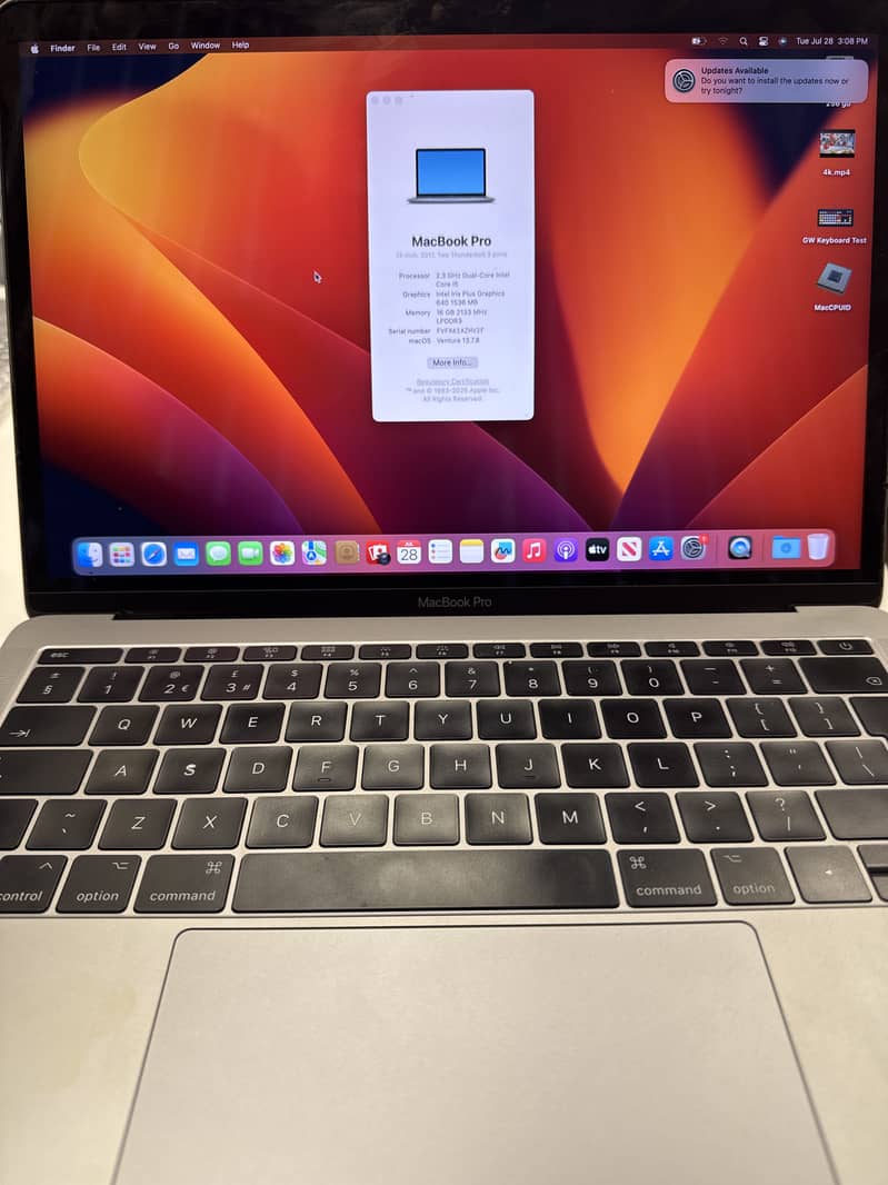 Macbook pro 2017 mint condition 1