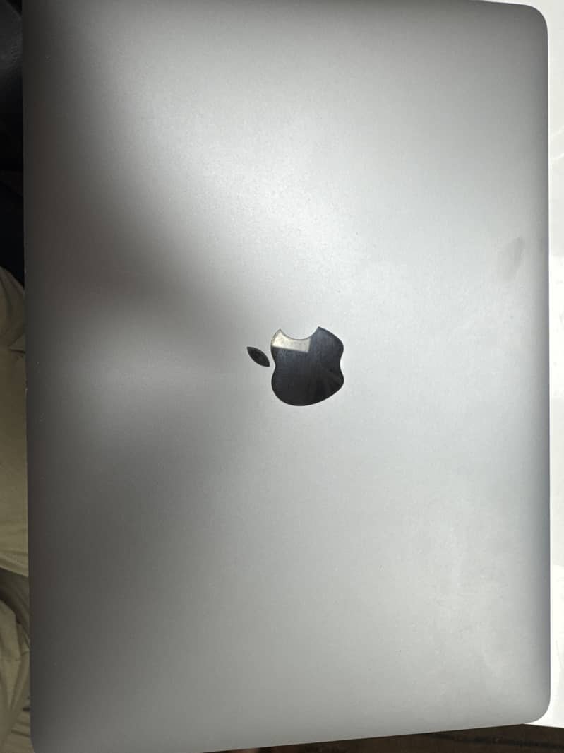Macbook pro 2017 mint condition 2