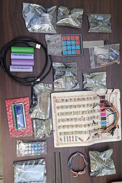 Arduino Starter Kit + Ready-to-Run Bluetooth & Obstacle Avoidance Car