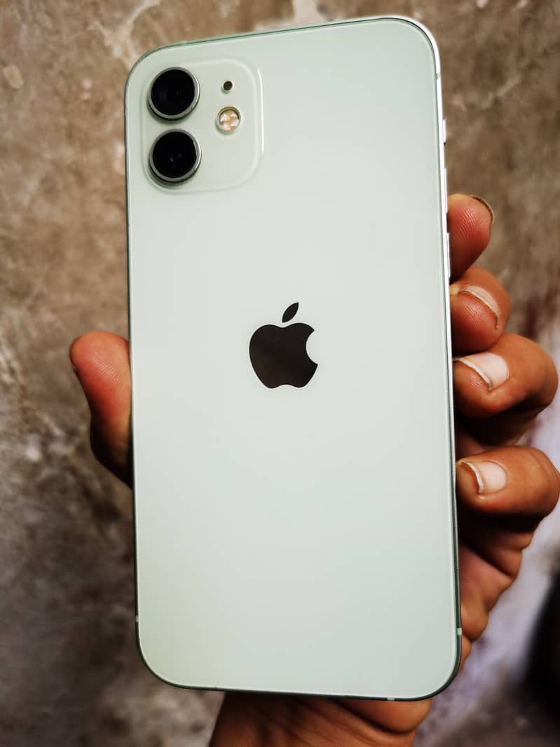 Apple iPhone 12 3
