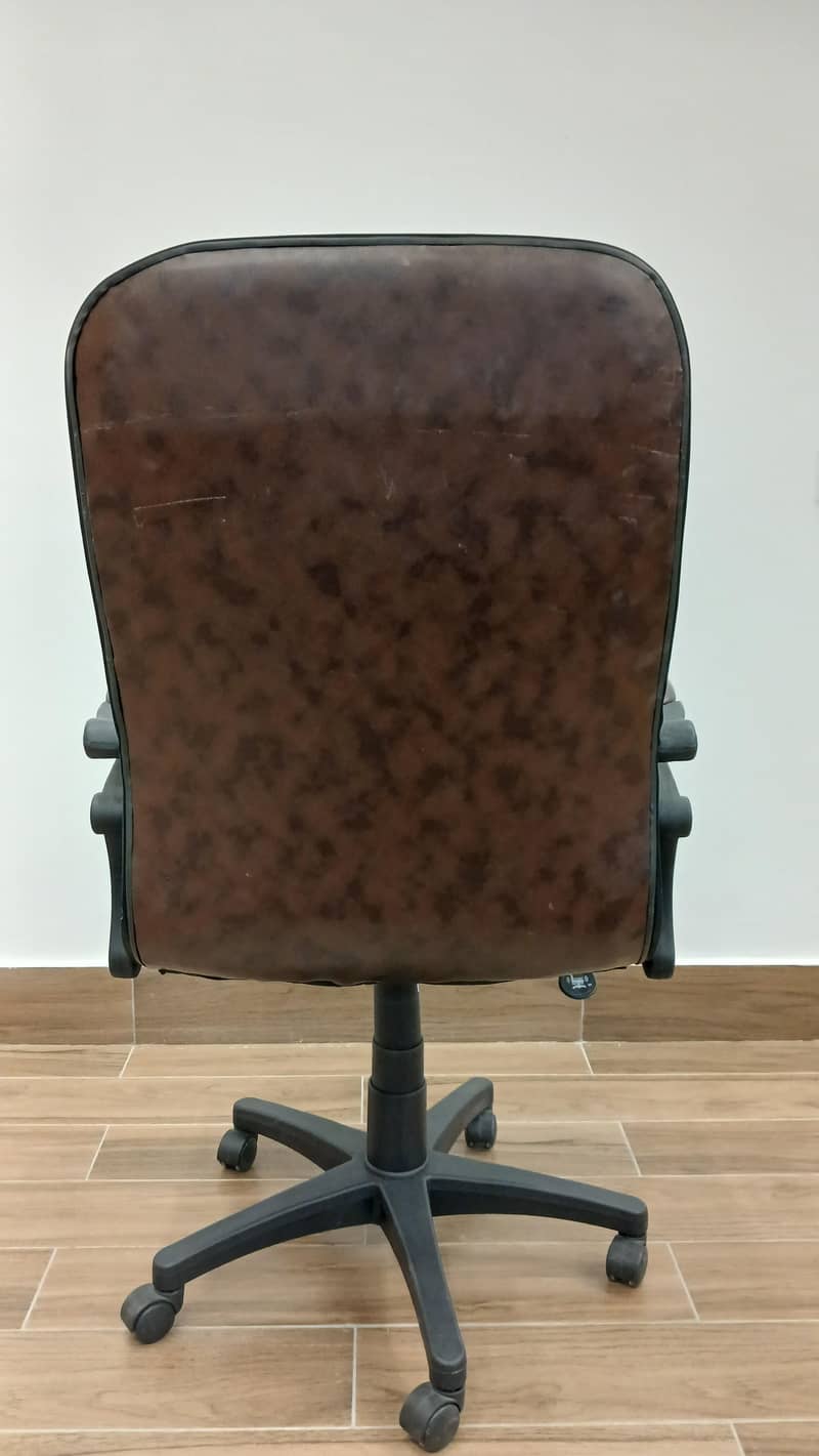 Study chair and table 5