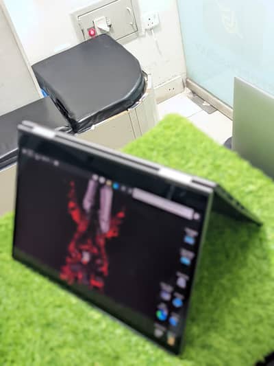 Lenovo ThinkPad X1 Yoga i5 8th Gen Touch360 8GB RAM 256GB SSD