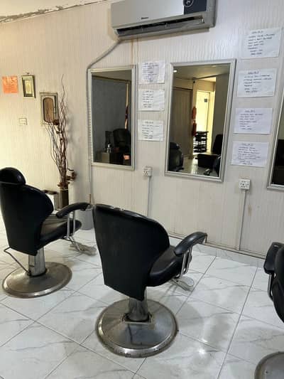 Beauty salon for sale in DHA Phase 4 Lahore