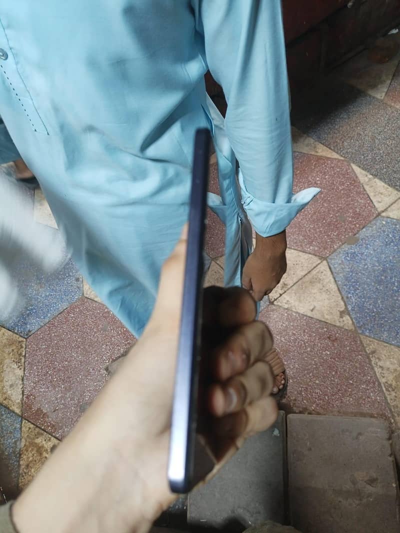 OPPO A60 1