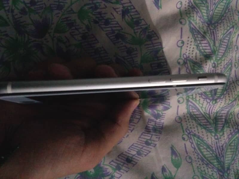 Apple iPhone SE 4