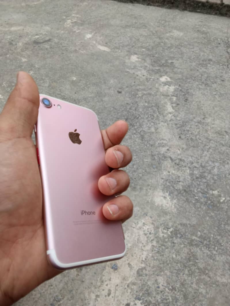 Apple iPhone 7 5