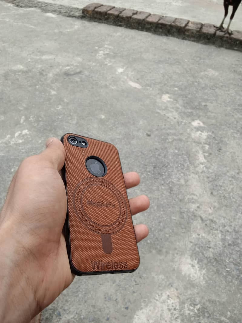 Apple iPhone 7 9