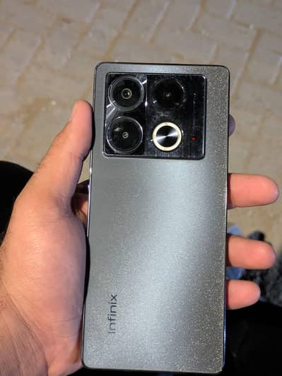 Infinix Note 40