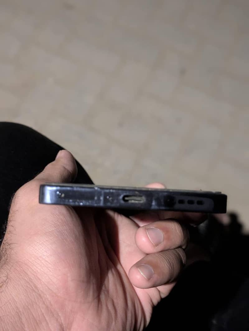 Infinix Note 40 4