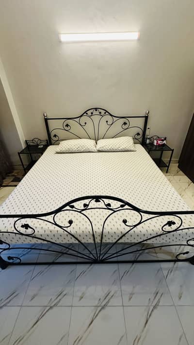 King Size Wrought Iron Bed with 2 Side Tables