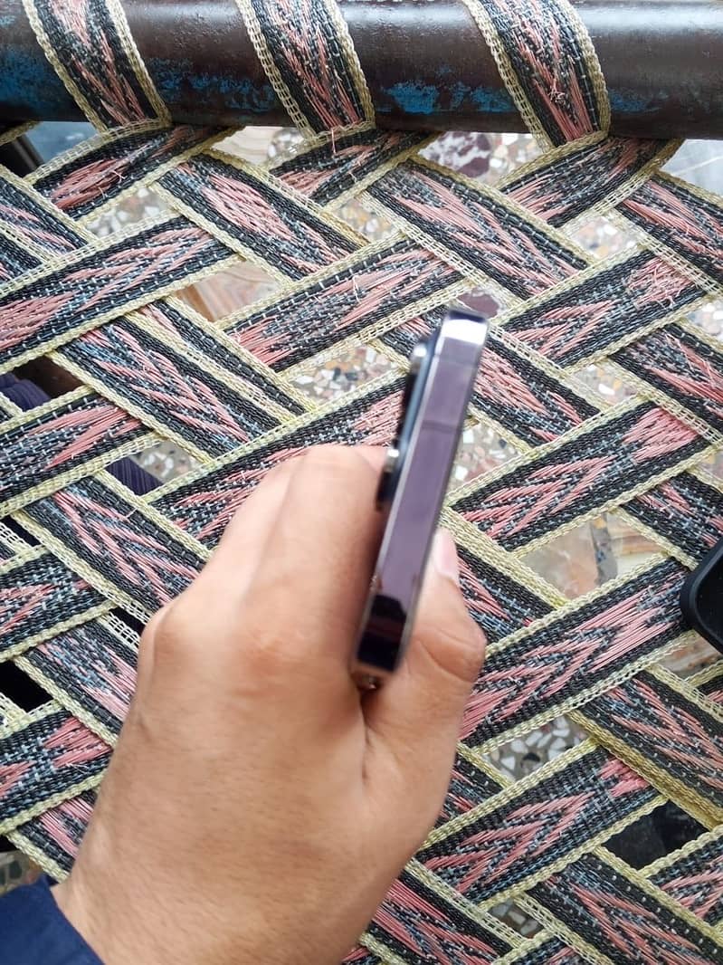 Apple iPhone 14 Pro 7