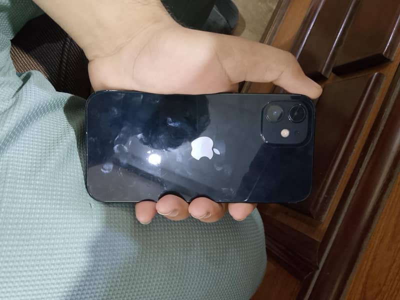 Apple iPhone 12 2