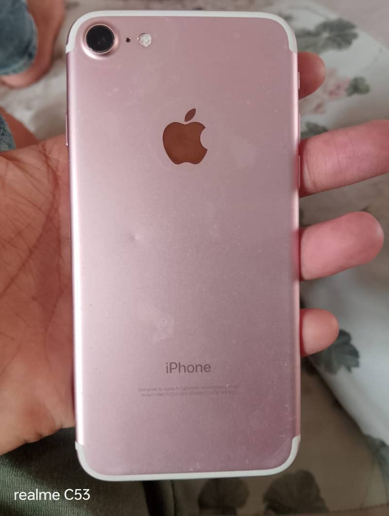 Apple iPhone 7 2