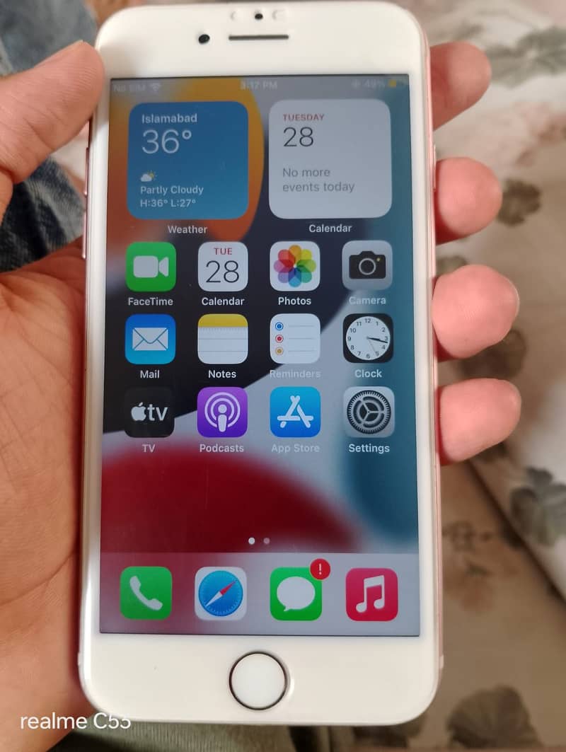 Apple iPhone 7 3