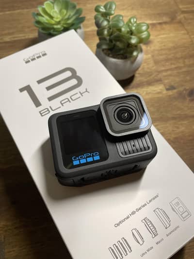 gopro hero 13 10/10 condtion brand new only 4 day use