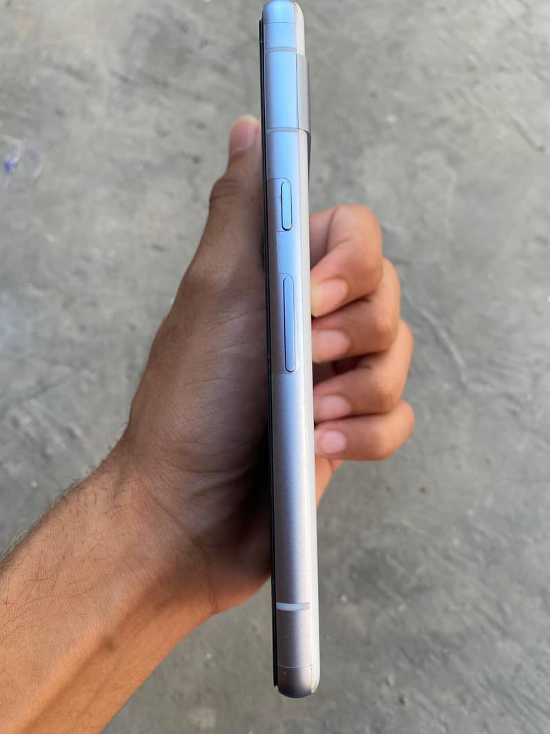 Google Pixel 7a 2