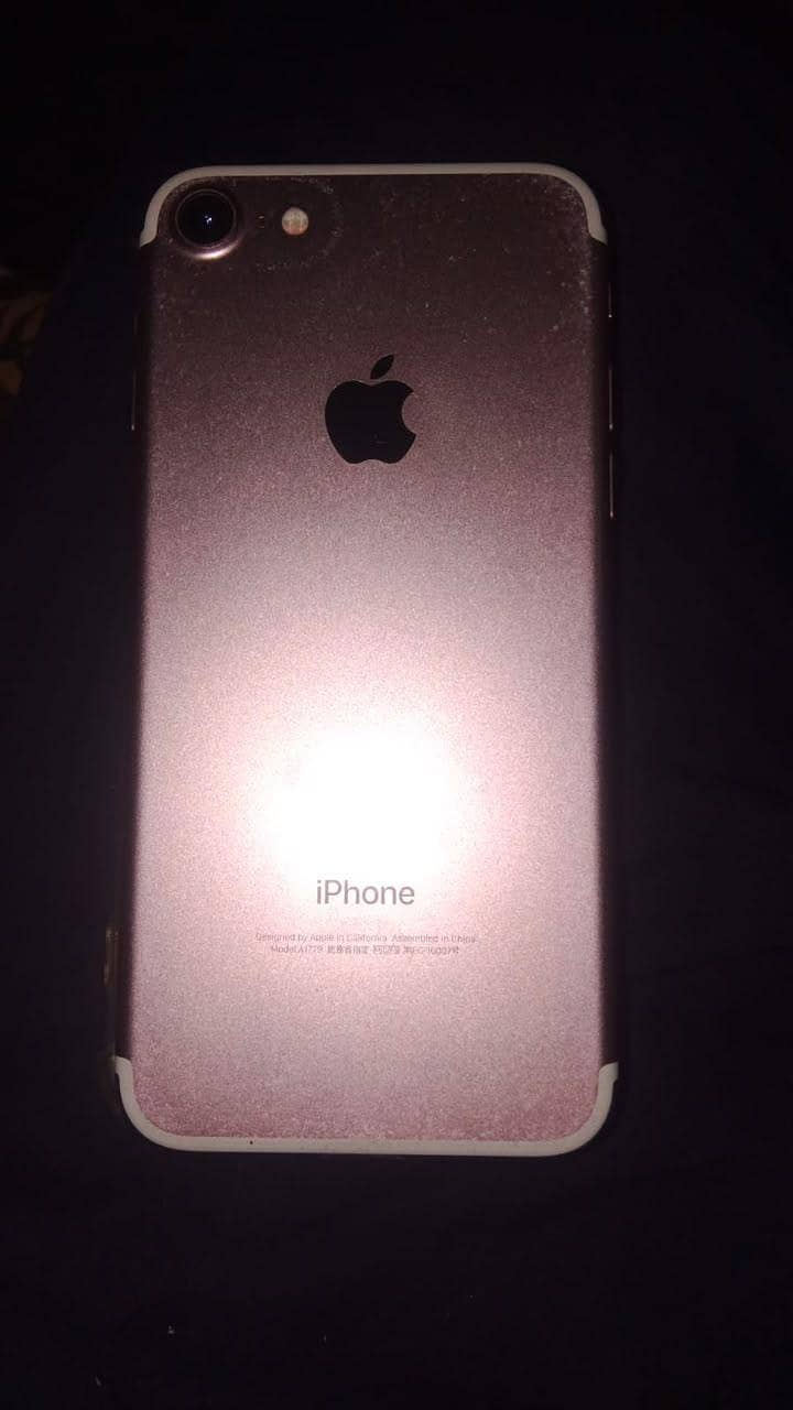 Apple iPhone 7 Plus 1