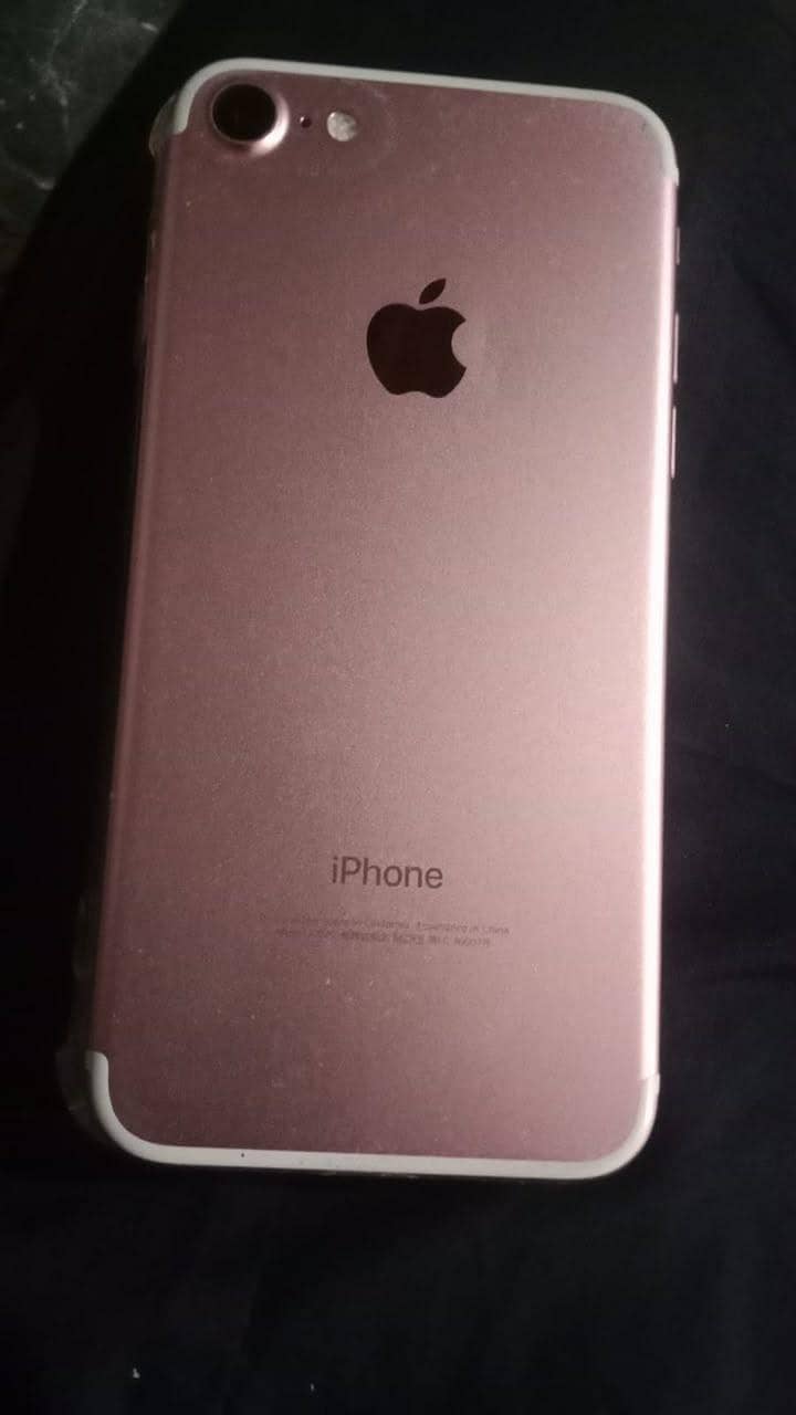 Apple iPhone 7 Plus 2