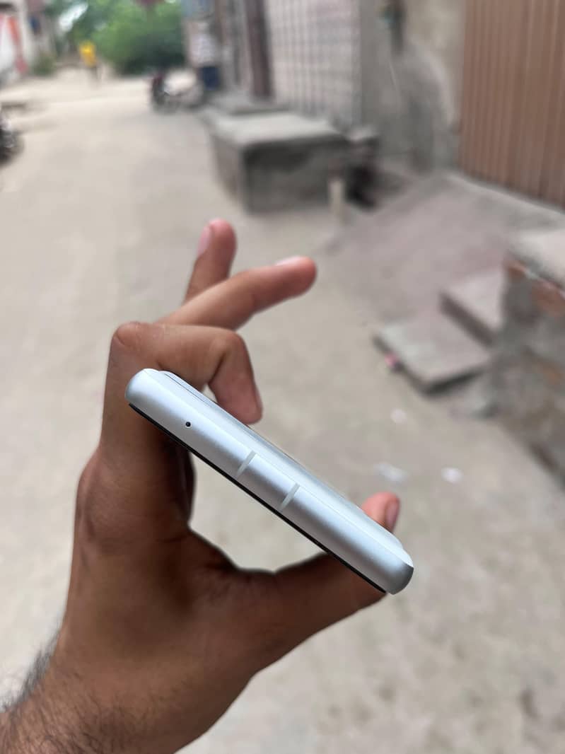 Google Pixel 7a 1
