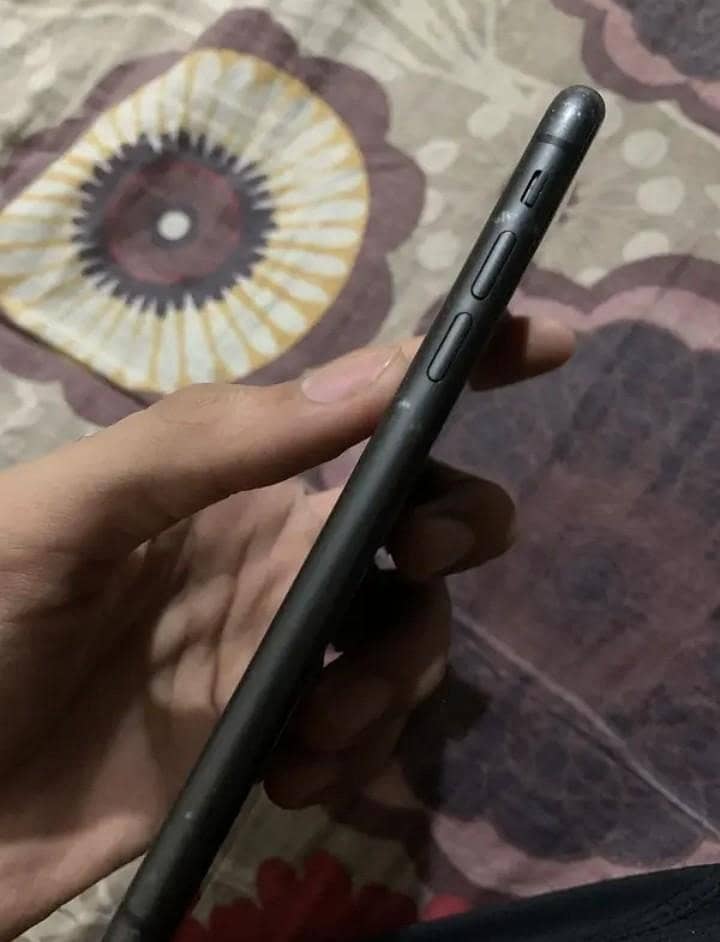 Apple iPhone 11 2