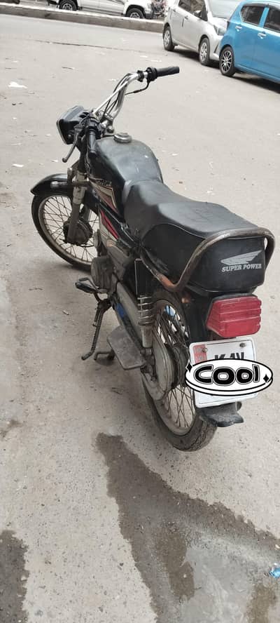 i am selling super power bike