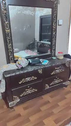 dressing table