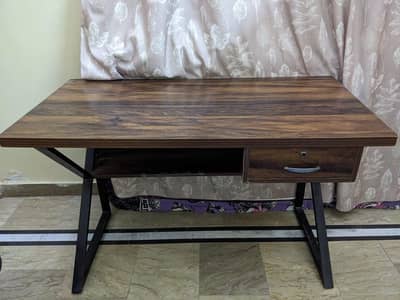 office working table and chair for sale