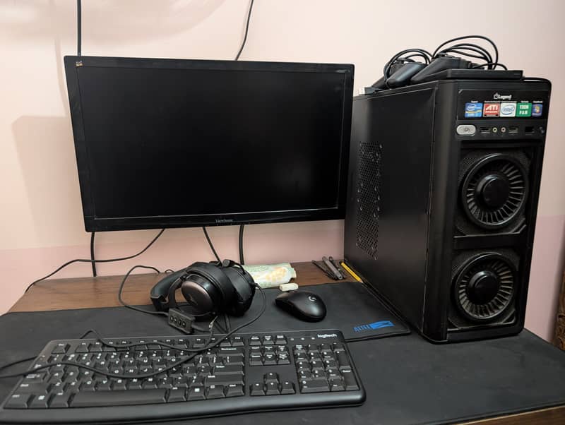 Computer Table Just Like new 1