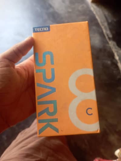 Tecno Spark 8C
