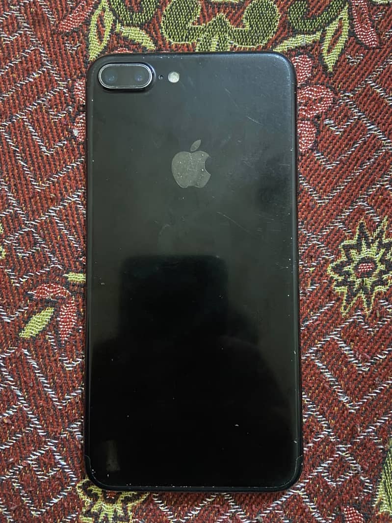 Apple iPhone 7 Plus 1