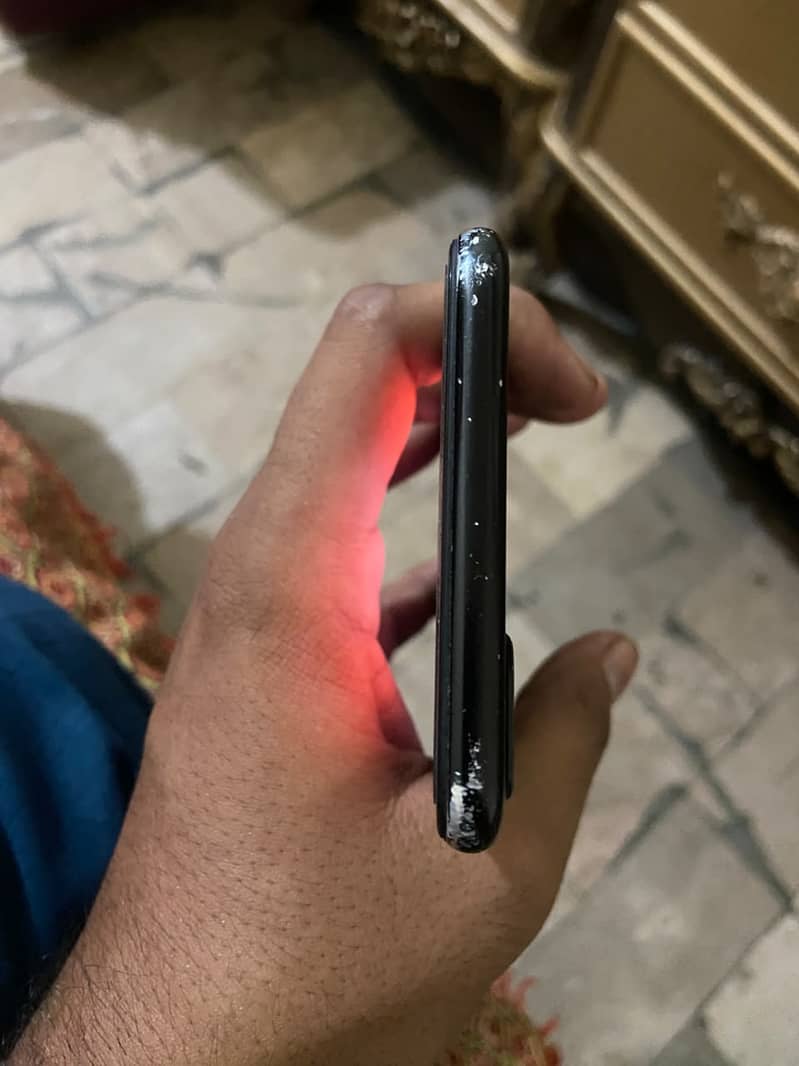 Apple iPhone 7 Plus 5