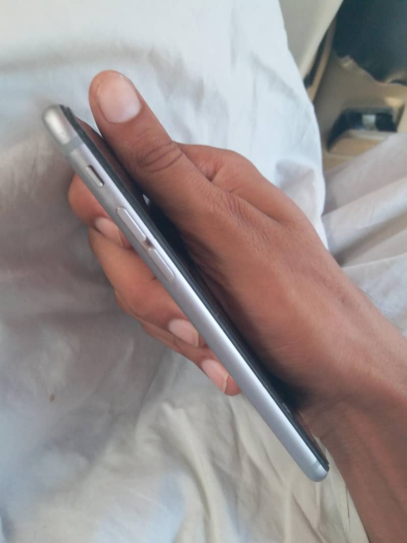 Apple iPhone 6S 5