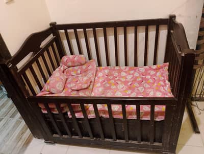 baby cot