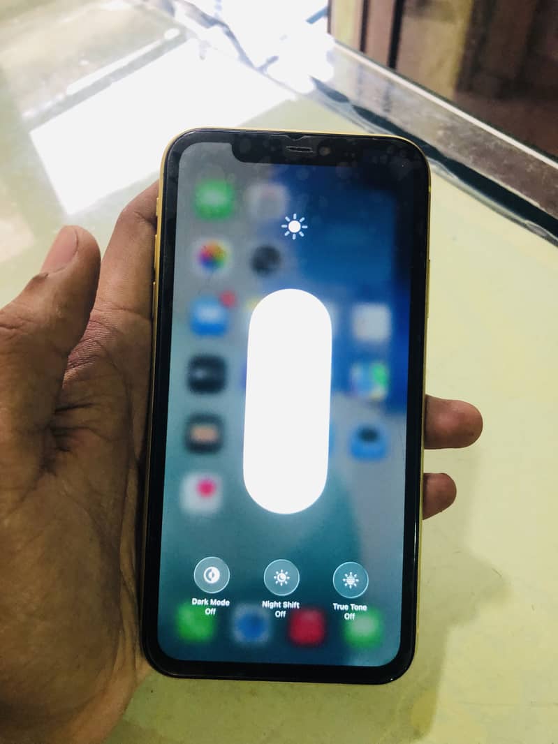 Apple iPhone 11 12